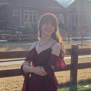 Meet your Posher, Madison